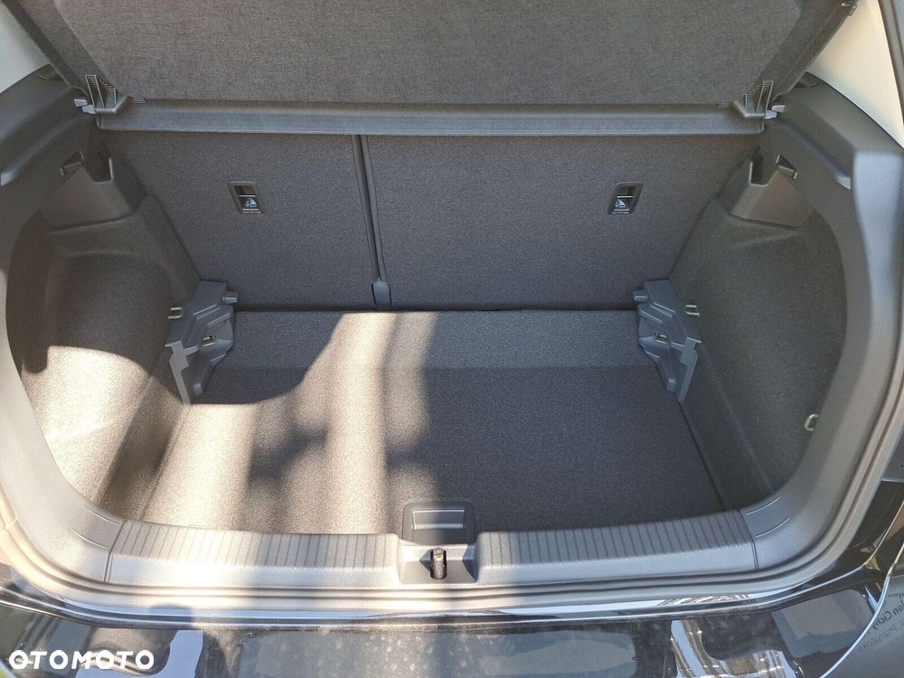 Volkswagen T-Cross - 18