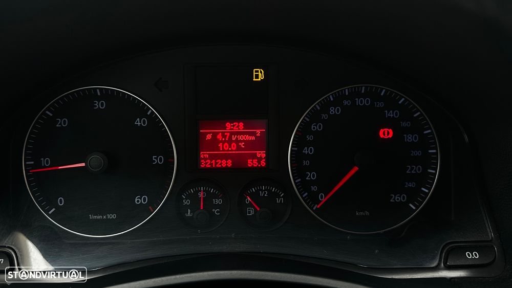 VW Golf Variant 2.0 TDi Confortline - 8