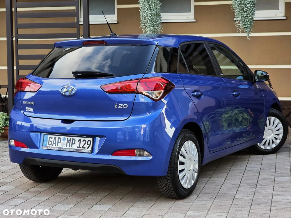 Hyundai i20 1.2 Passion - 31