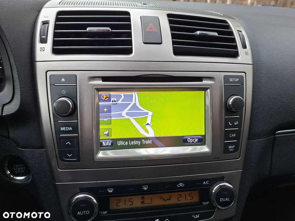 Toyota Avensis 2.0 D-4D Sol - 22