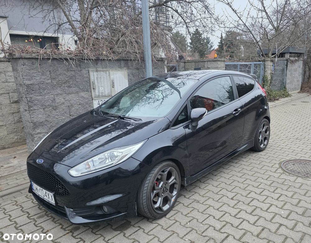 Ford Fiesta 1.6 EcoBoost ST - 15