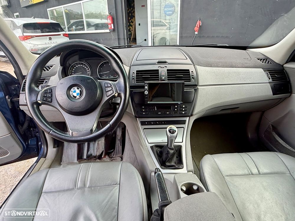 BMW X3 2.0 d SE - 21