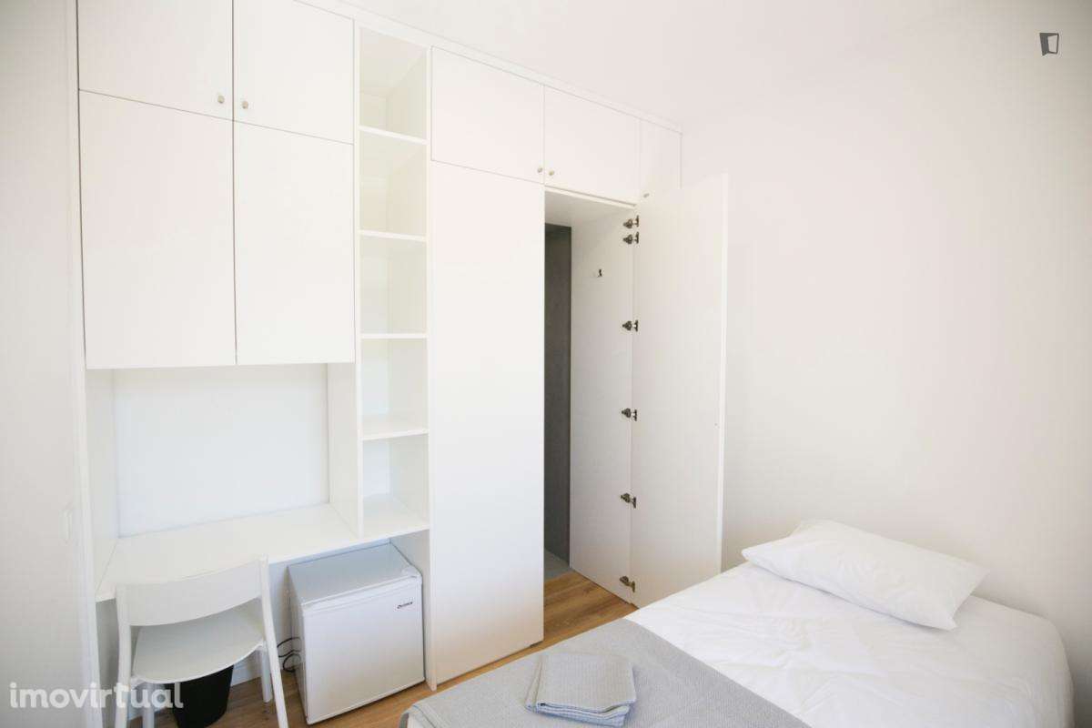 Quarto - localizado em Carcavelos Lisbon - Grande imagem: 3/51