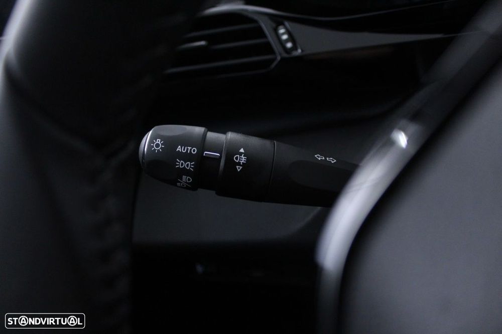 Peugeot 308 1.5 BlueHDi Active EAT8 - 25