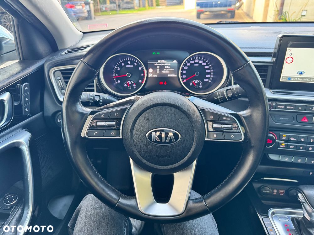 Kia Ceed 1.4 T-GDI DCT OPF Platinum Edition - 25