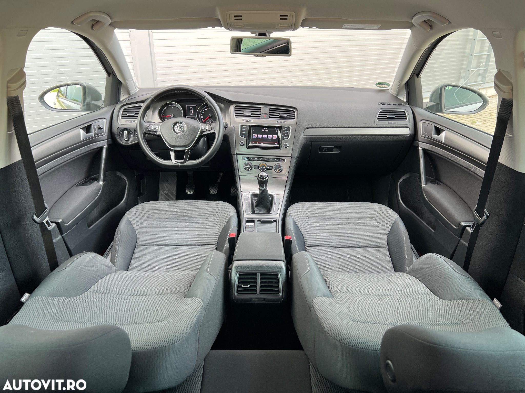 Volkswagen Golf 2.0 TDI Join - 8