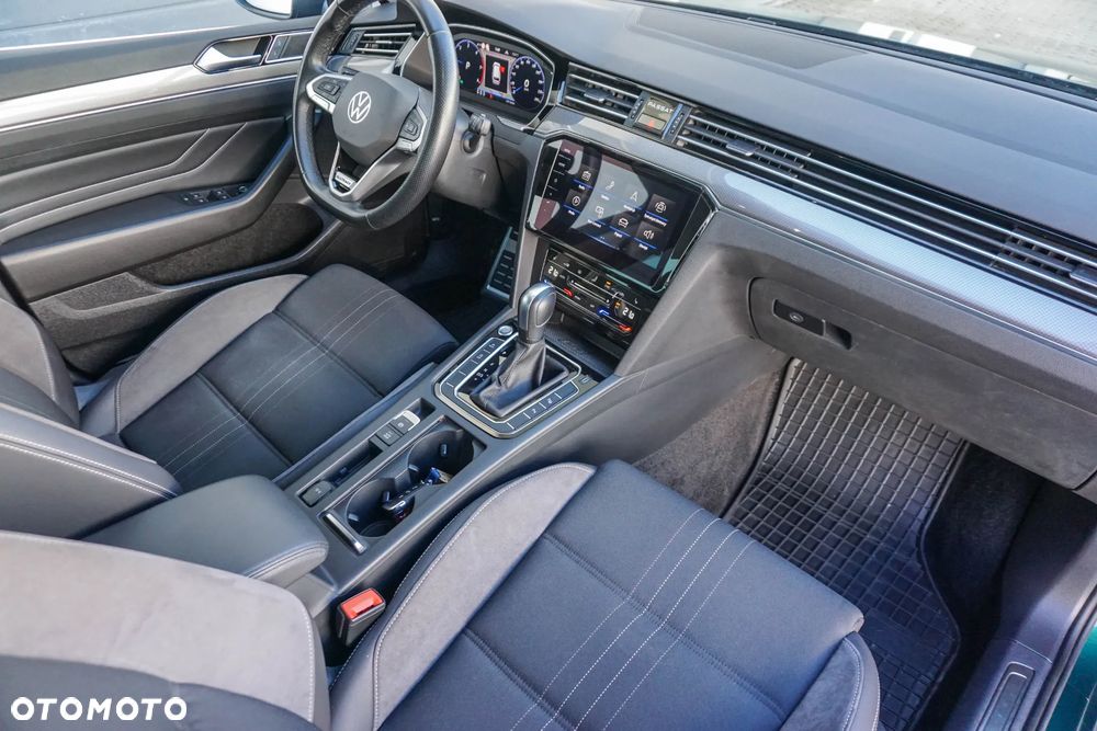 Volkswagen Passat - 35