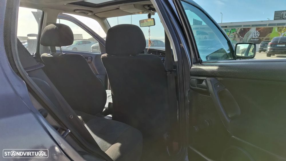 VW Golf 1.9 TD GL - 12