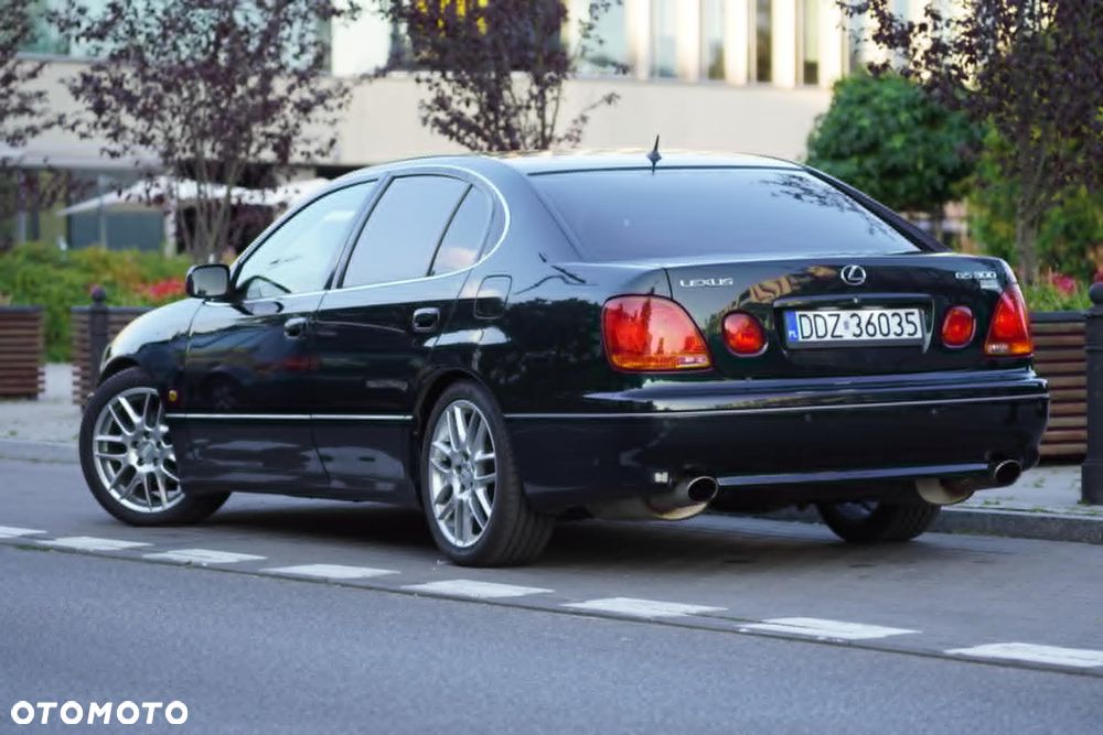 Lexus GS - 5