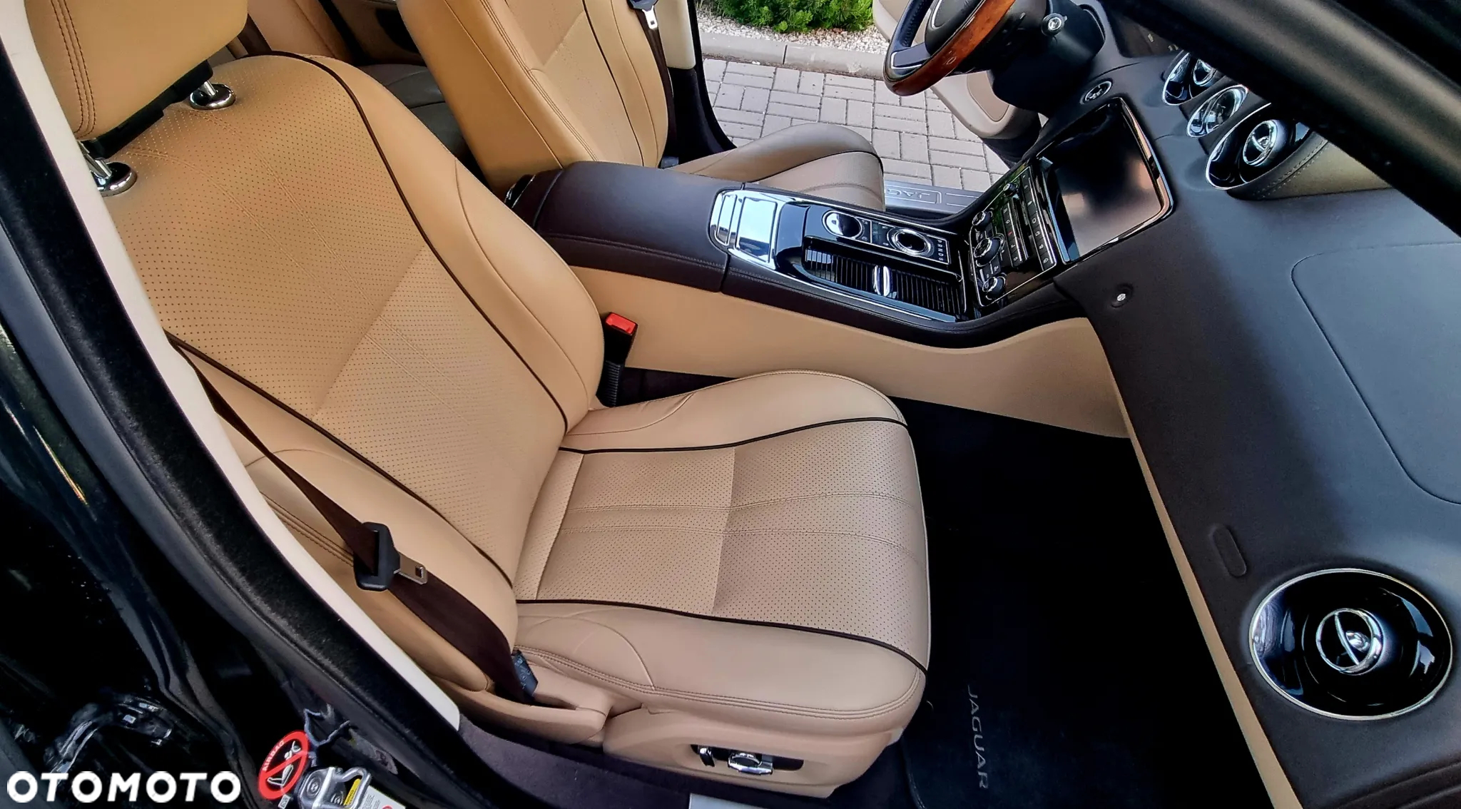 Jaguar XJ 3.0 V6 Kompressor AWD R-Sport - 16