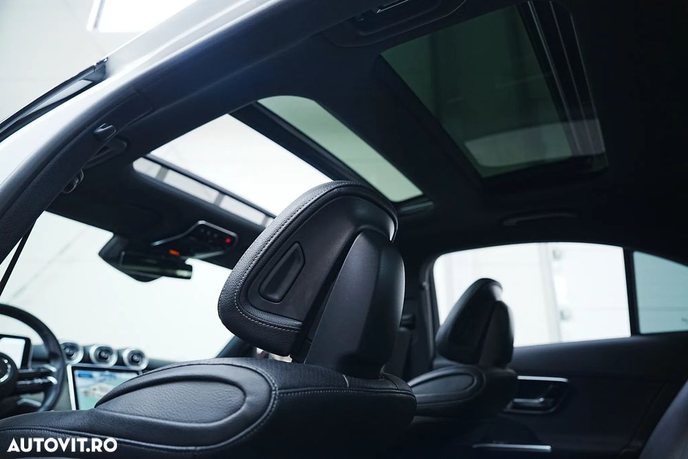 Mercedes-Benz C - 13