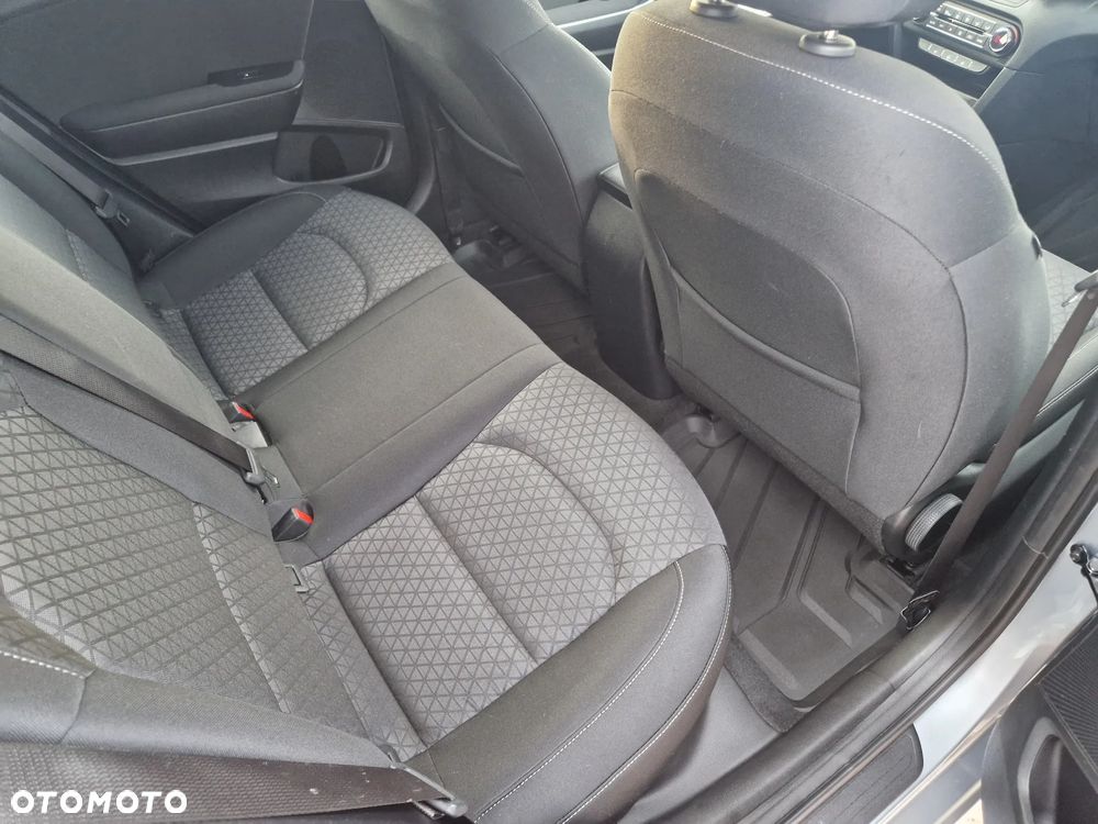 Kia Ceed 1.4 T-GDI L Business Line DCT - 15