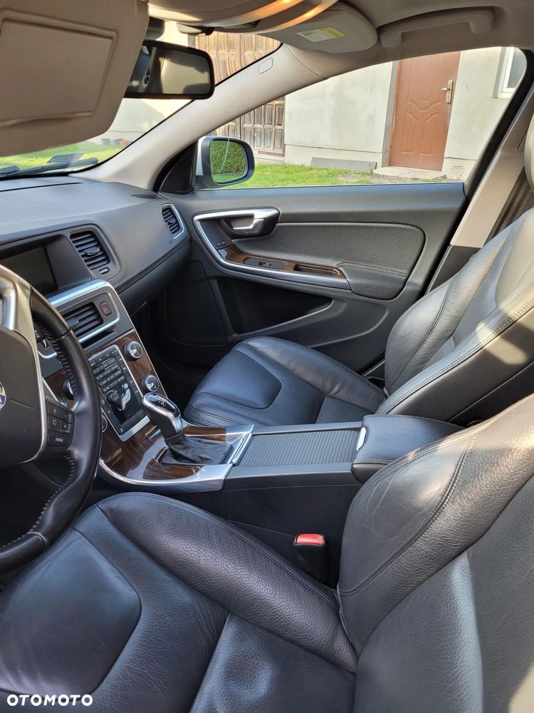 Volvo S60 2.5 T5 AWD - 5