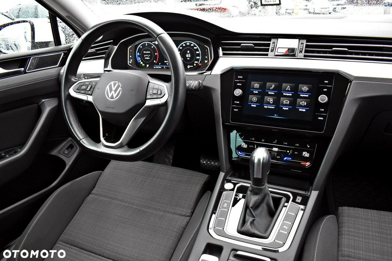 Volkswagen Passat 2.0 TDI EVO Business DSG - 18