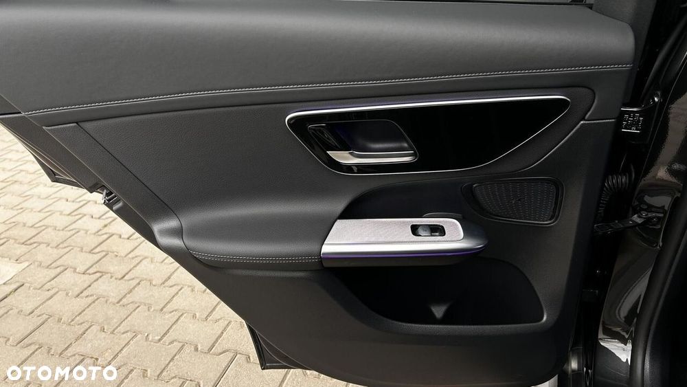 Mercedes-Benz GLC - 28