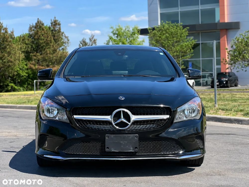 Mercedes-Benz CLA 250 4Matic 7G-DCT UrbanStyle Edition - 2