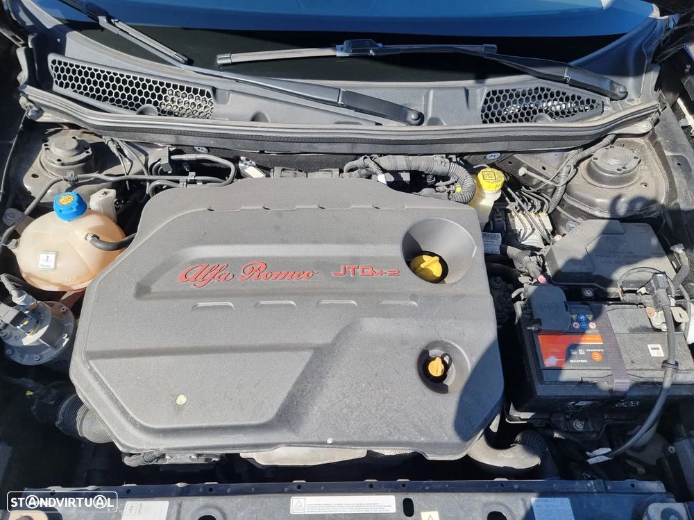 Alfa Romeo Giulietta 1.6 JTDM 16V - 14