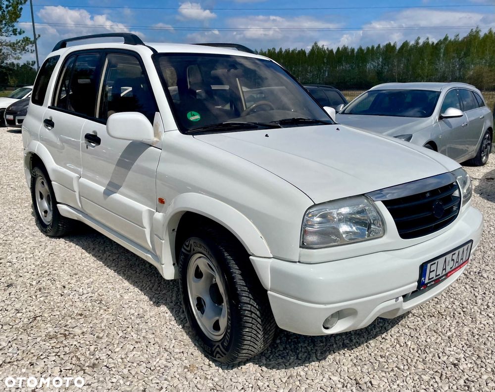 Suzuki Grand Vitara 2.0 Club - 6