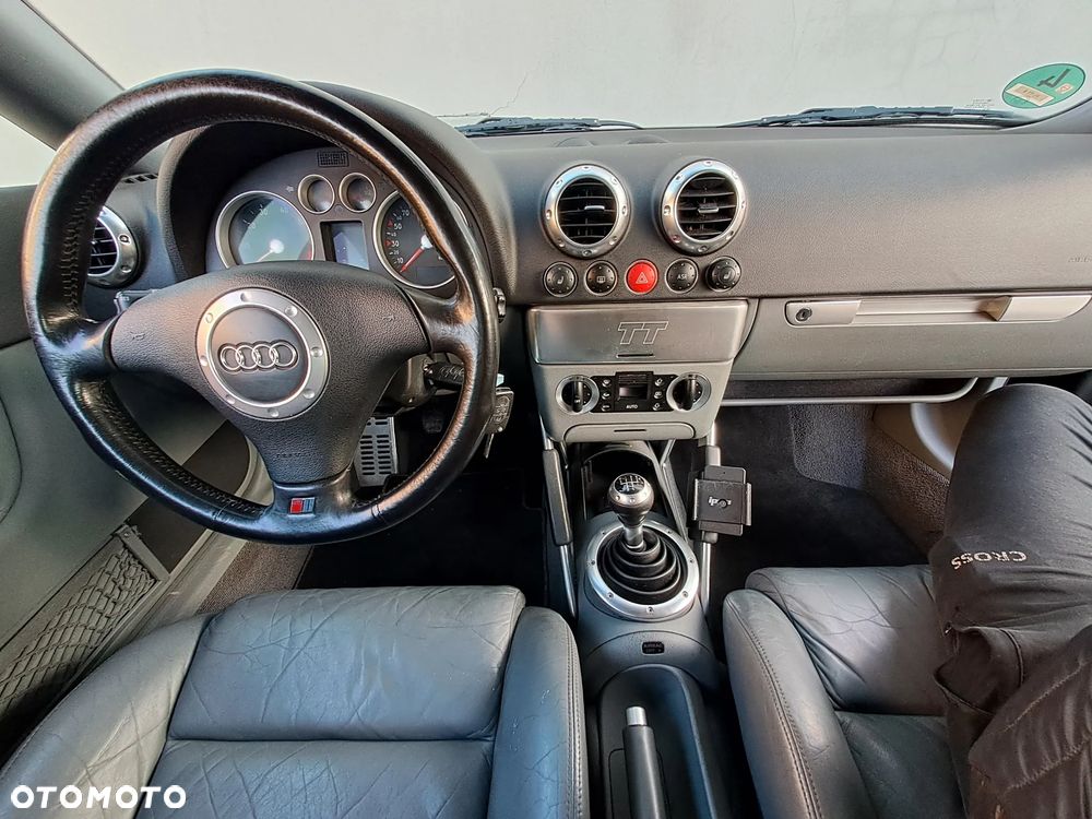 Audi TT Coupé 1.8T - 11