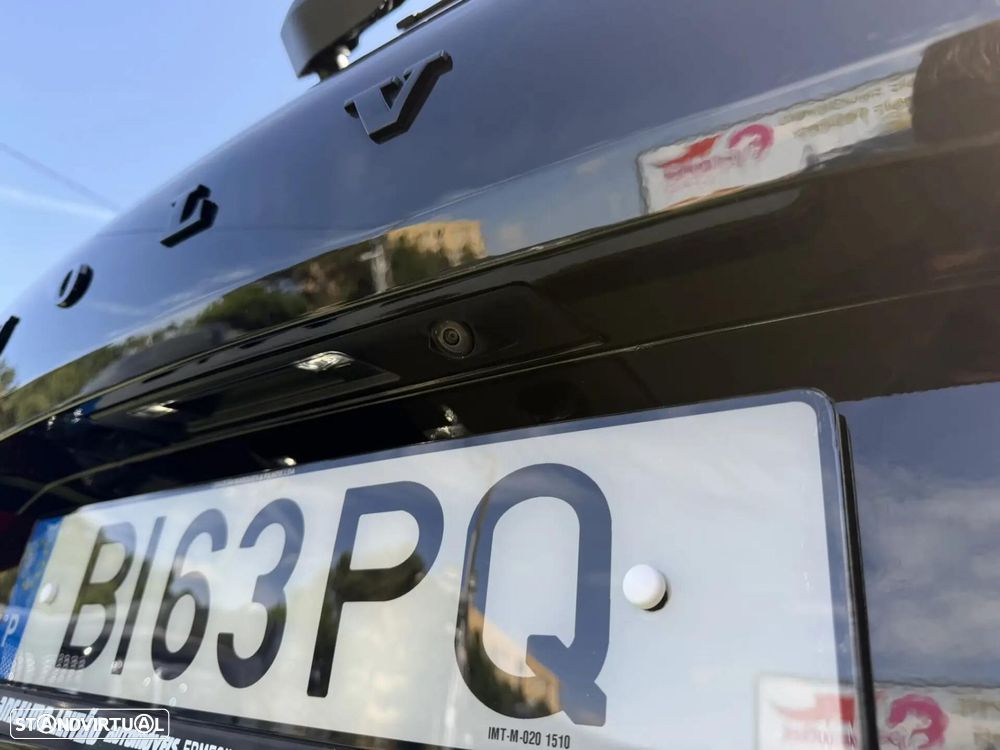 Volvo XC 60 2.0 T6 PHEV Black Edition - 16