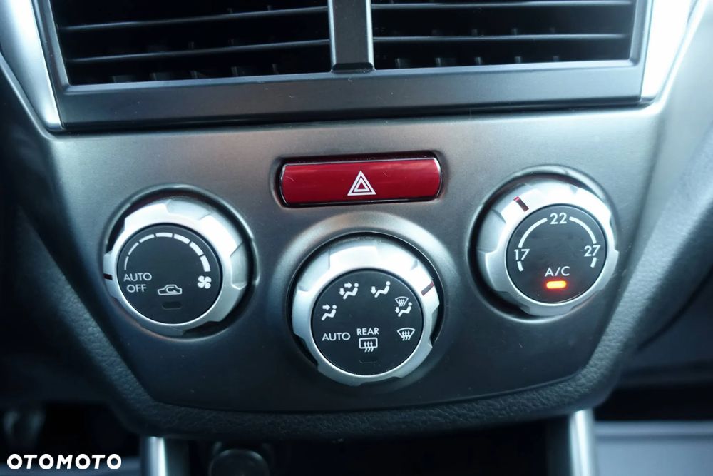 Subaru Forester 2.0D Trend - 19