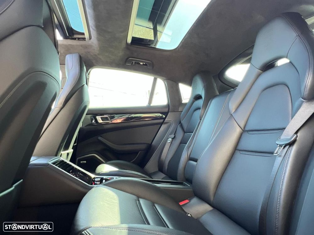 Porsche Panamera 4 S - 7