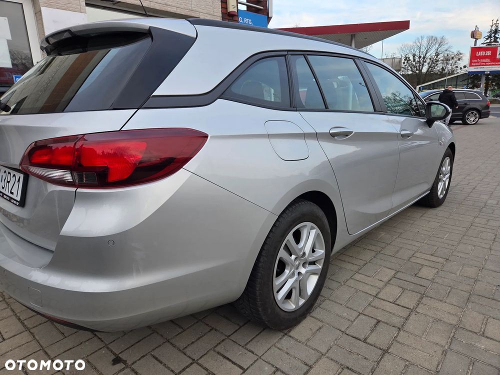 Opel Astra 1.6 CDTI Dynamic S&S - 4