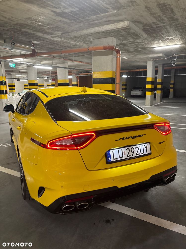 Kia Stinger - 14