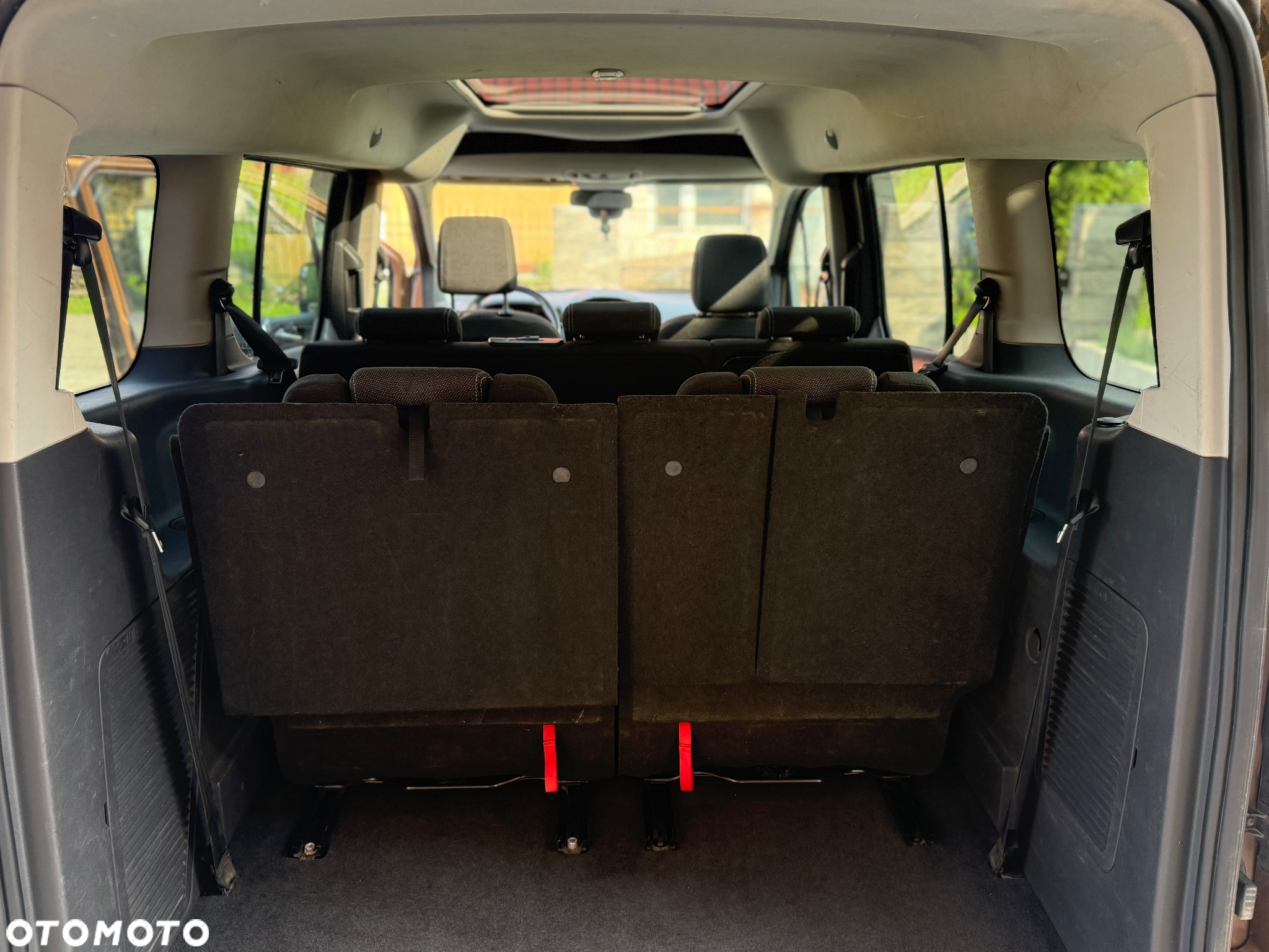Ford Tourneo Connect 1.6 TDCi Titanium - 11