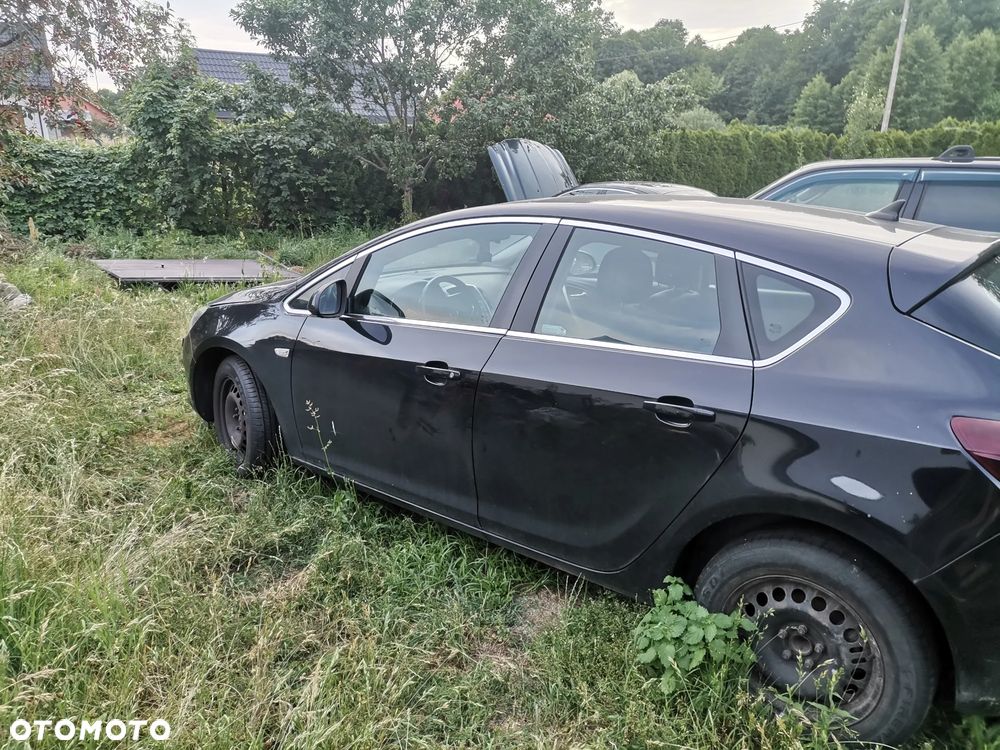 Opel Astra 1.4 T Cosmo - 1