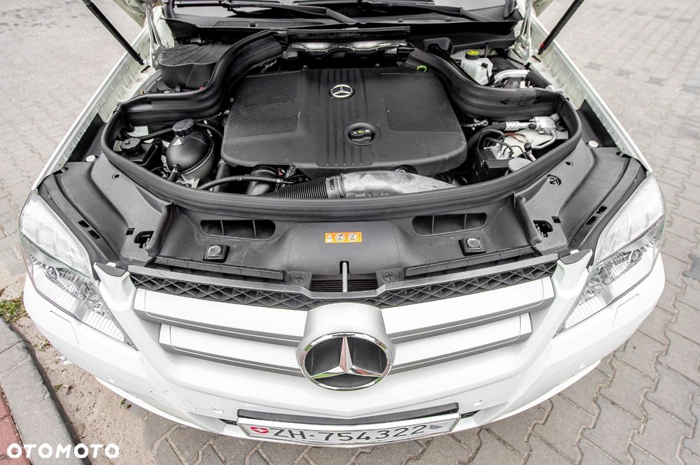 Mercedes-Benz GLK 250 CDI DPF 4Matic BlueEFFICIENCY 7G-TRONIC SPORT EDITION - 37