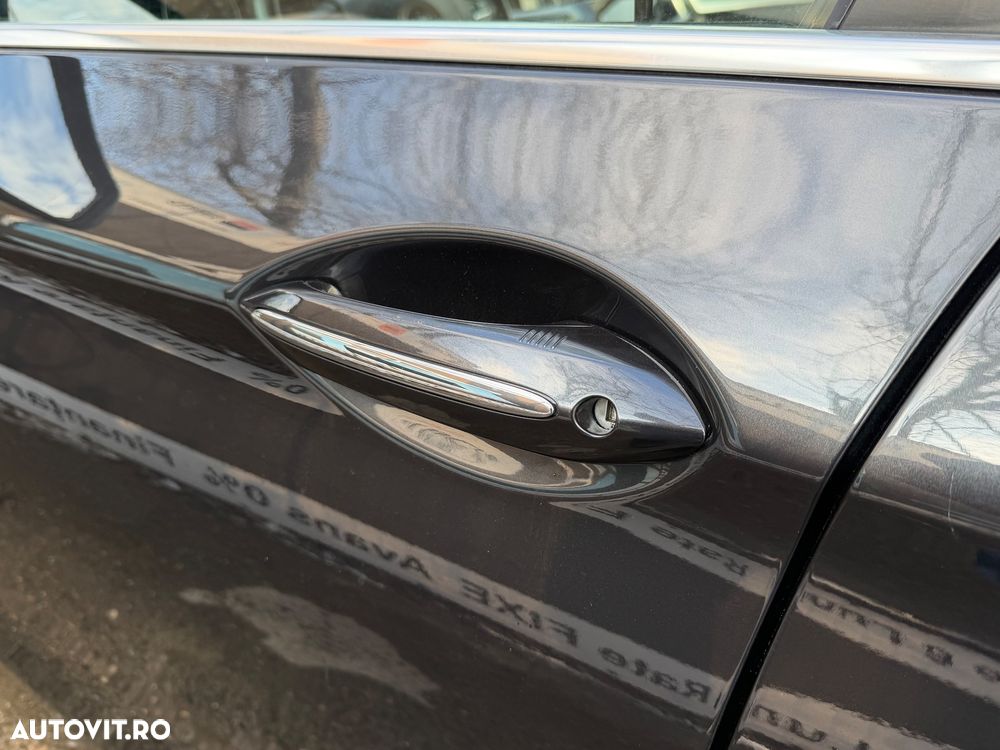 BMW Seria 5 525d Luxury Line - 29