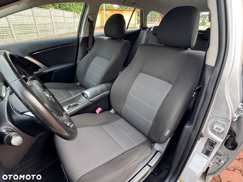 Toyota Avensis Touring Sports 1.8 Business Edition - 27