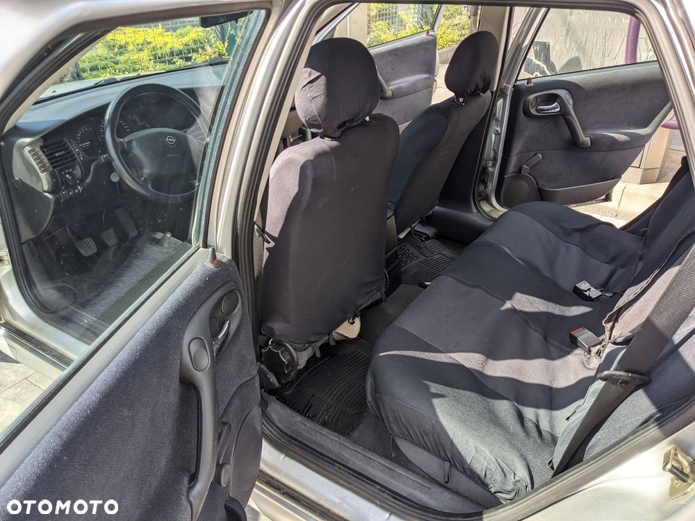 Opel Vectra - 12