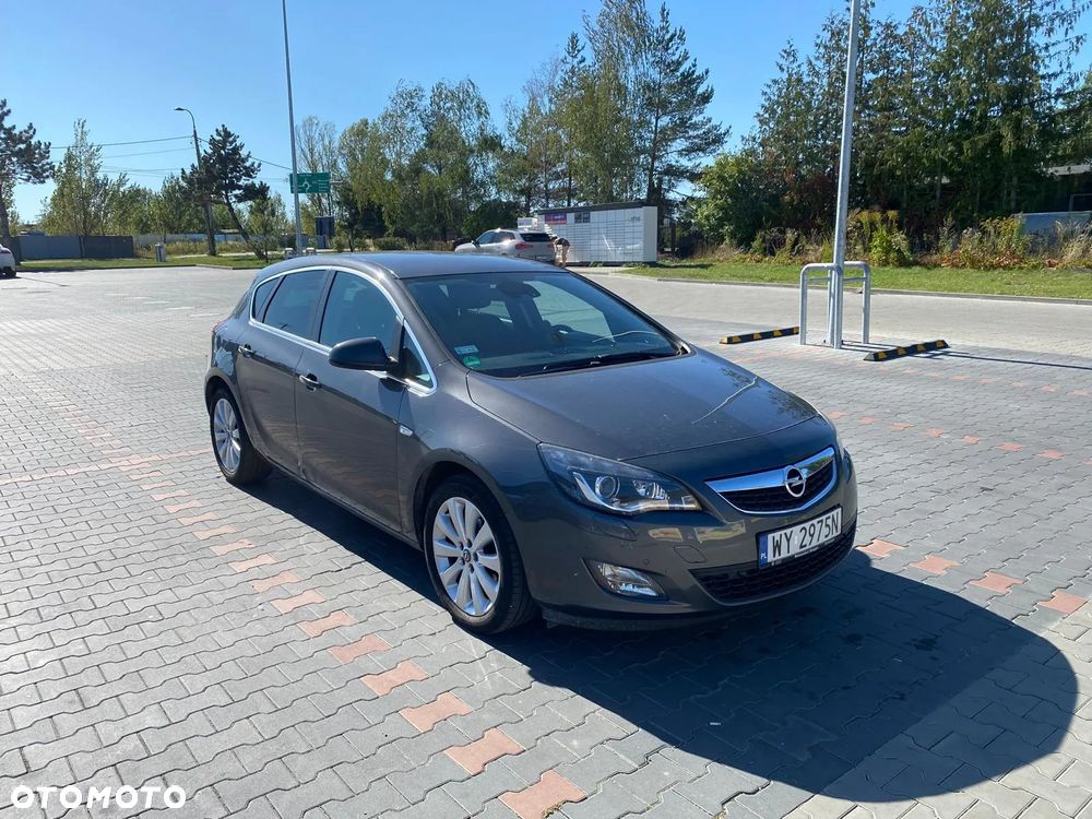 Opel Astra 1.4 Turbo Cosmo - 8