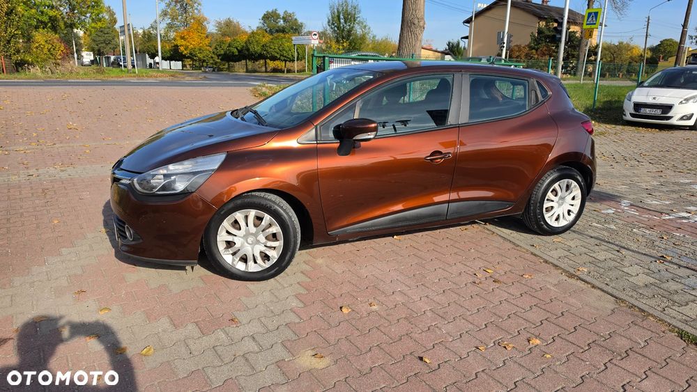 Renault Clio 1.2 16V 75 Experience - 26