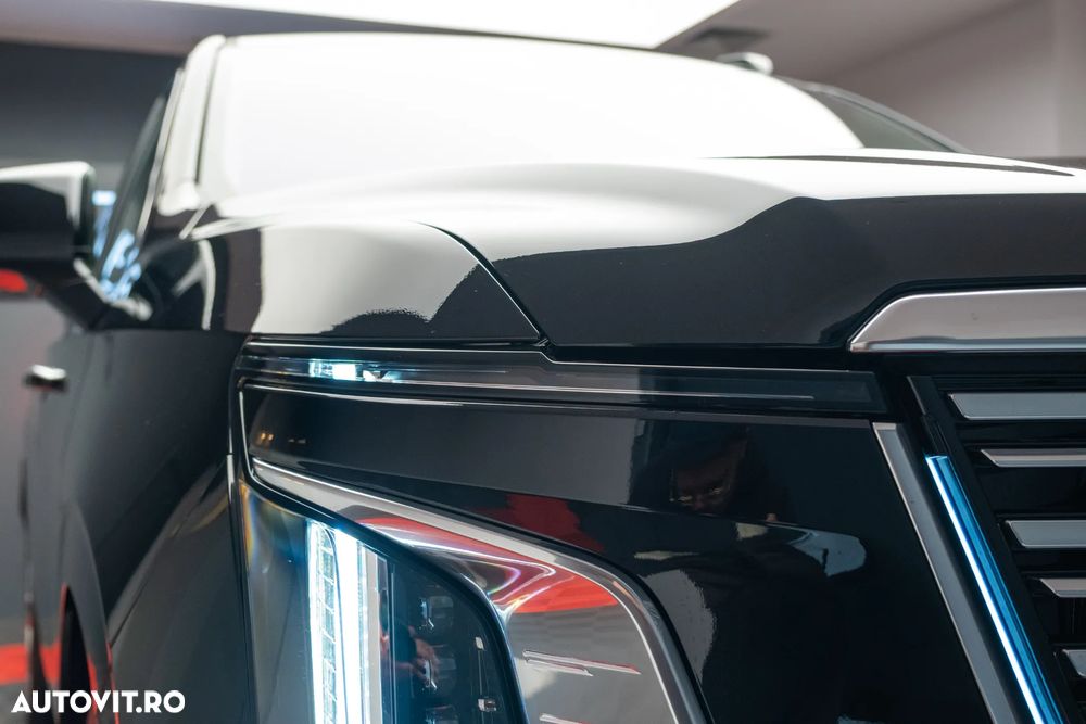 Cadillac Escalade - 6