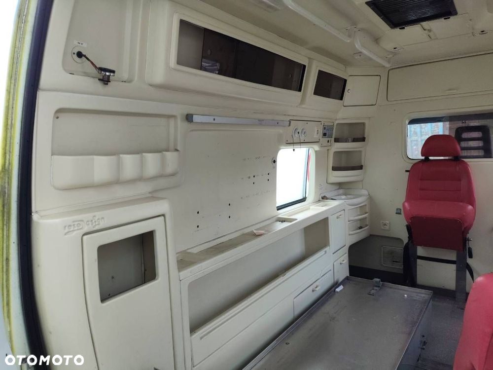 ZABUDOWA KARETKI  FIAT DUCATO Autobus (230_) 1994 - 2005 2.0 Panorama/Combinato 80 kW [109 KM] - 2