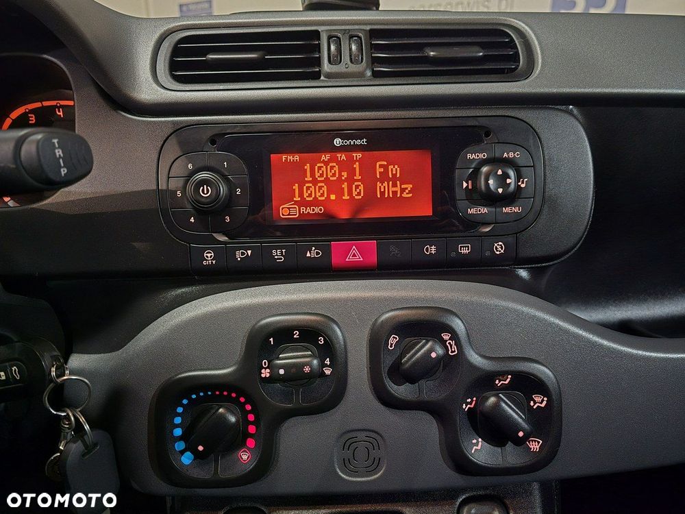 Fiat Panda 1.0 Hybrid City Cross - 24