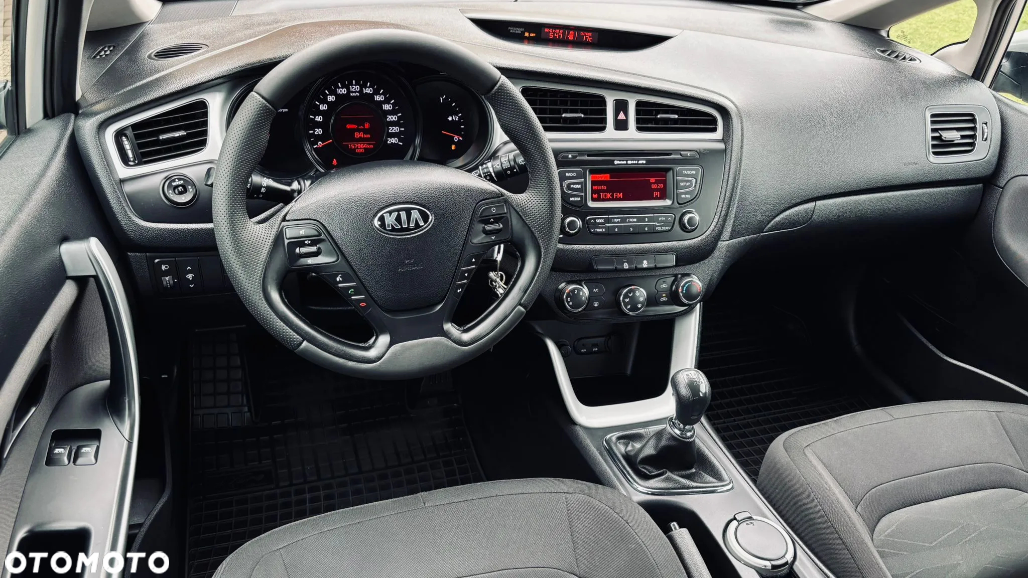 Kia Ceed - 27
