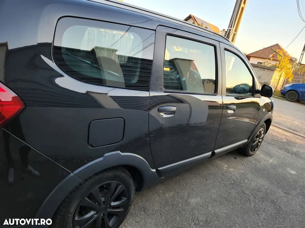 Dacia Lodgy 1.5 Blue dCi Stepway - 12