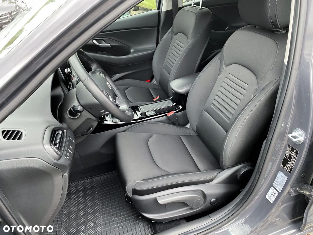 Hyundai i30 1.5 T-GDI 48V Smart Plus - 14