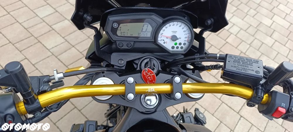 Yamaha FZ8 - 14