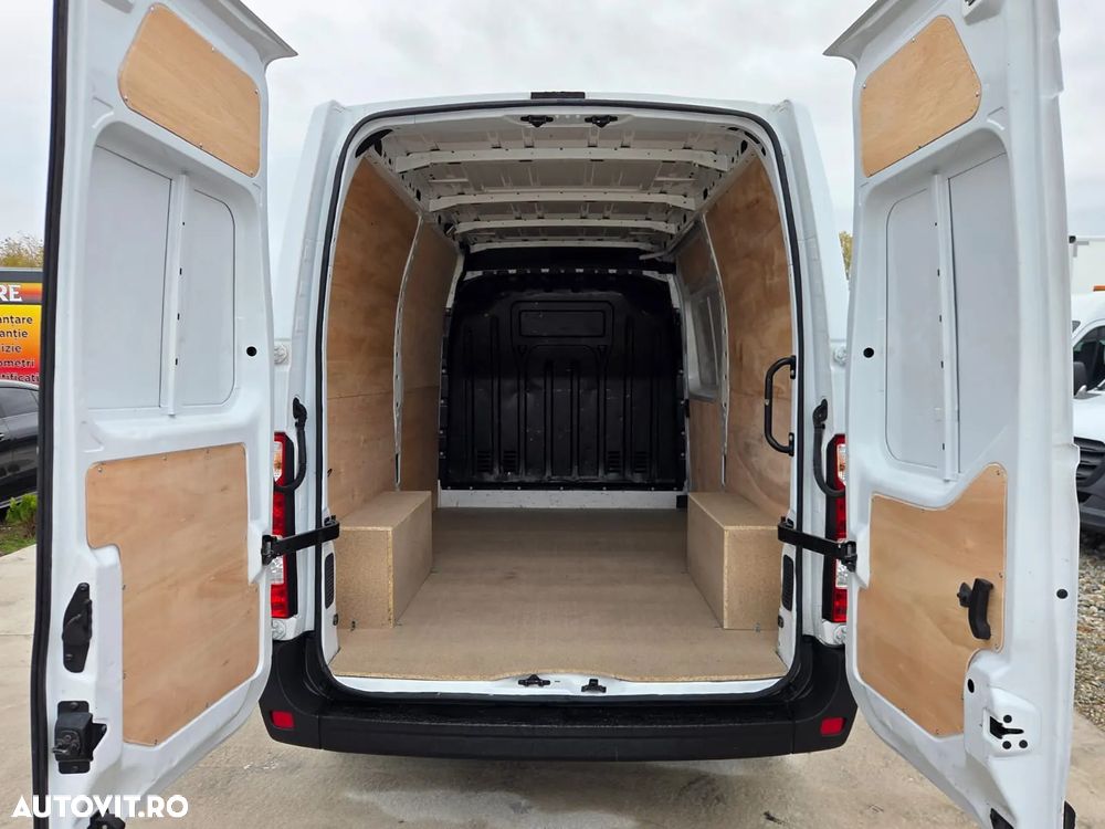 Renault New Master L2H2 - 10