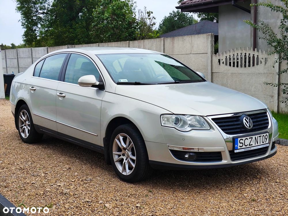 Volkswagen Passat 1.4 TSI Comfortline - 1