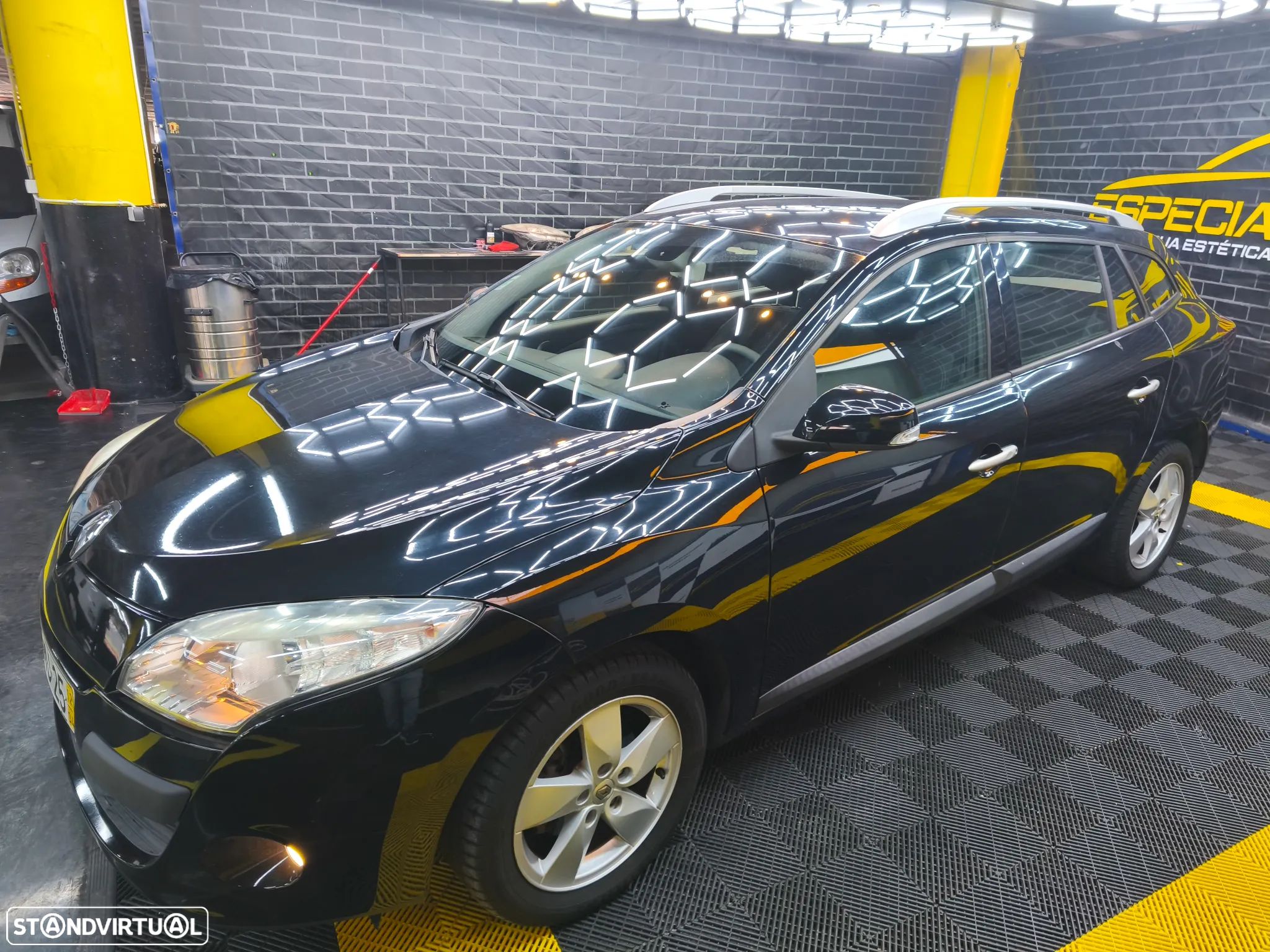 Renault Mégane Sport Tourer 1.5 dCi Dynamique S - 1