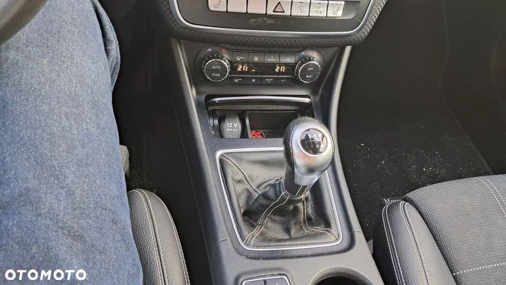 Mercedes-Benz Klasa A 200 (BlueEFFICIENCY) - 18