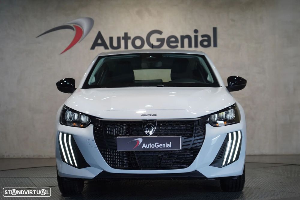 Peugeot 208 - 4