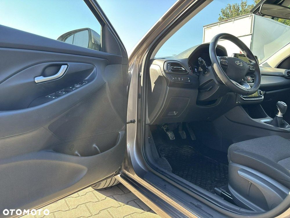 Hyundai i30 1.5 DPI Comfort - 10