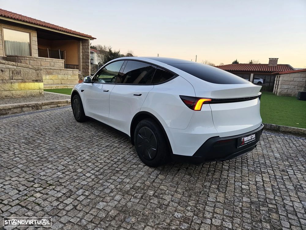 Tesla Model Y Tração Traseira - 4
